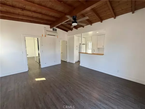 Newport Beach, CA 92661,307 Anade Avenue
