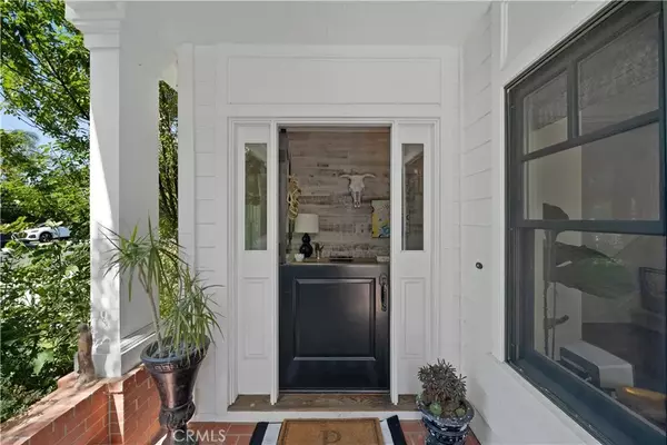 Newport Beach, CA 92663,516 Bolsa