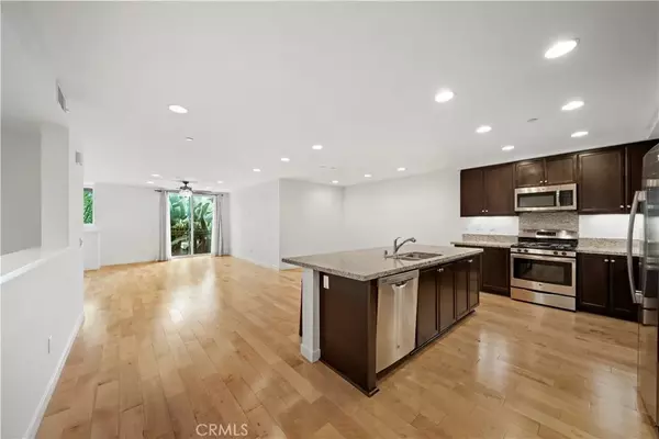 87 Waldorf, Irvine, CA 92612