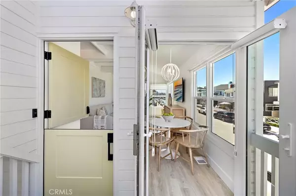 Newport Beach, CA 92661,207 E Edgewater Avenue #Rear