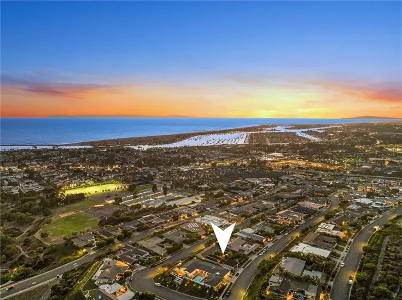 2915 Pebble Drive, Corona Del Mar, CA 92625