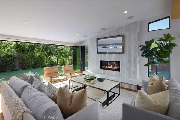 Corona Del Mar, CA 92625,333 Milford Drive