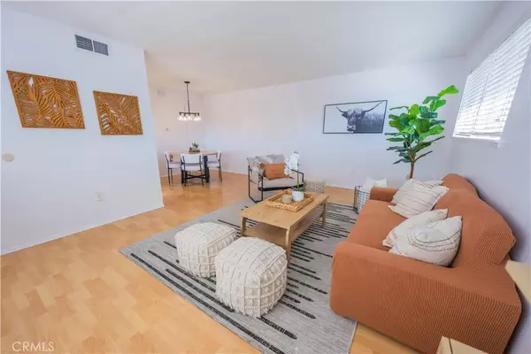 Huntington Beach, CA 92647,16637 Viewpoint Lane