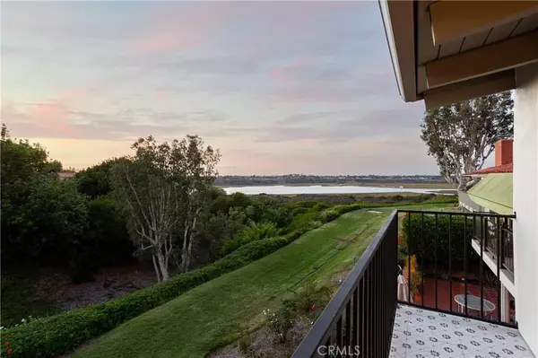 Newport Beach, CA 92660,412 Vista Grande