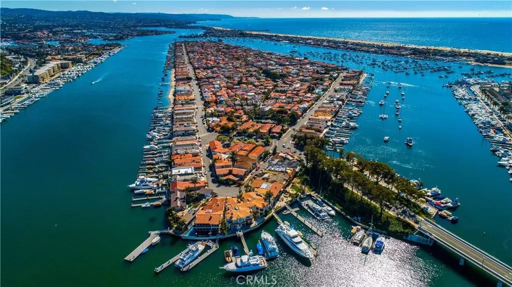 Newport Beach, CA 92663,211 Via Dijon