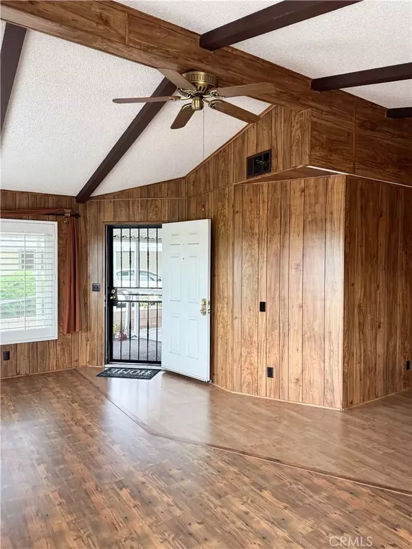 Calimesa, CA 92320,10961 Desert Lawn #162