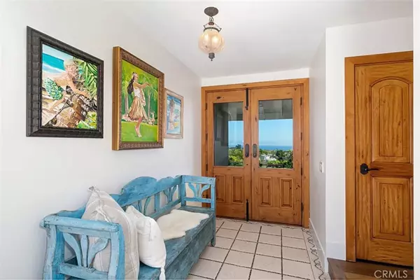 Corona Del Mar, CA 92625,609 Seaward