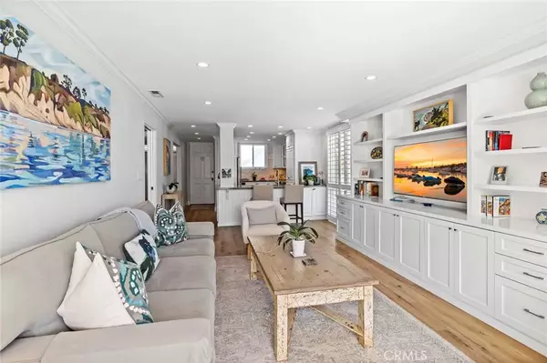 Corona Del Mar, CA 92625,739 Avocado