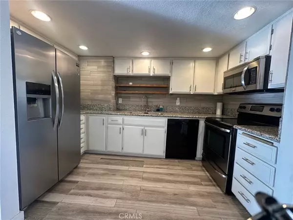 Cathedral City, CA 92234,32505 Candlewood Dr #54