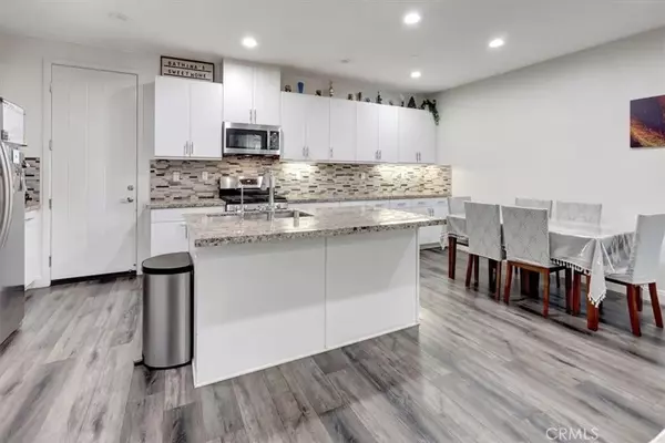 Lake Forest, CA 92630,12 Savannah