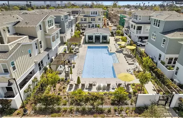 2131 Cresta, Newport Beach, CA 92660