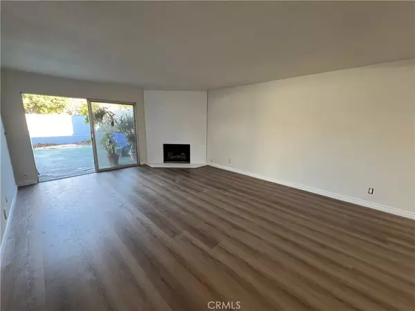 Costa Mesa, CA 92627,1741 Tustin #10C
