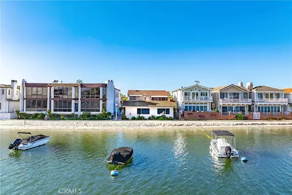 Newport Beach, CA 92663,318 Via Lido Nord