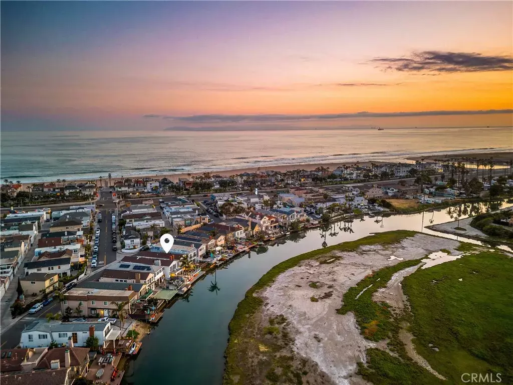 Newport Beach, CA 92663,231 Canal