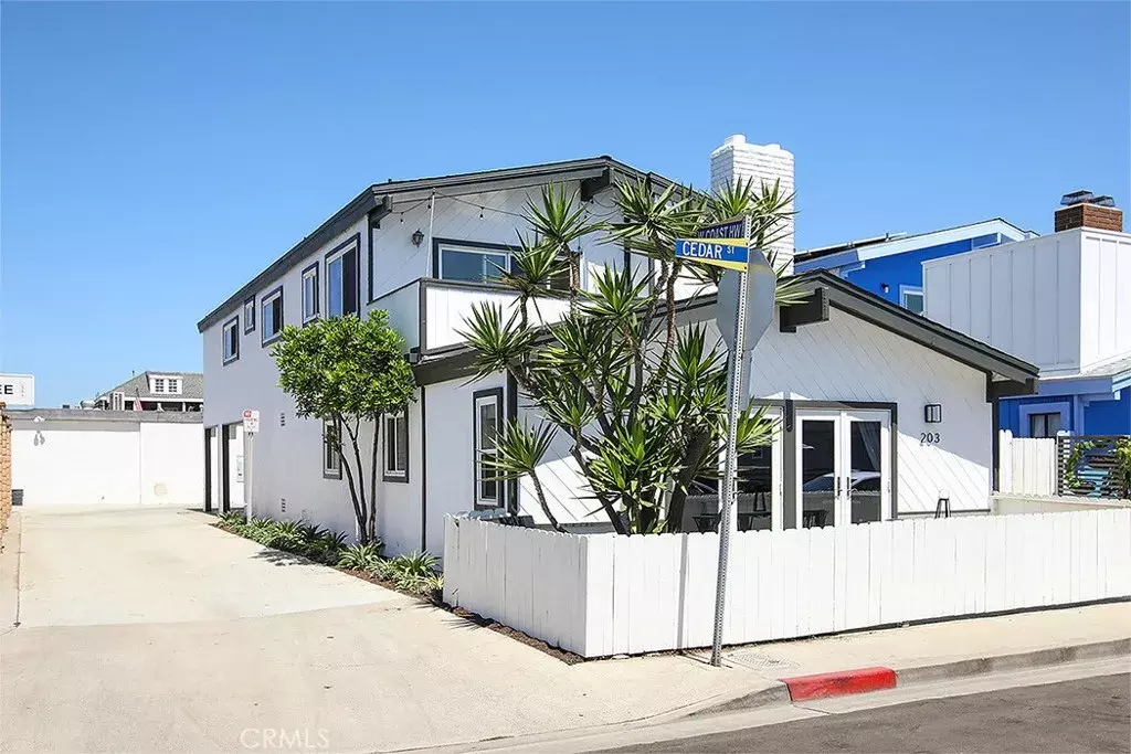 Newport Beach, CA 92663,203 Cedar Street #A & B