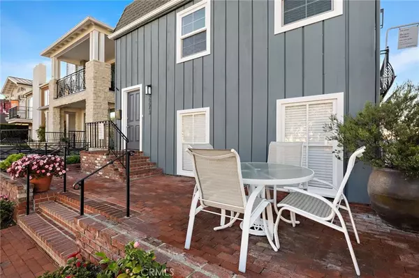 Newport Beach, CA 92662,227 Coral Avenue