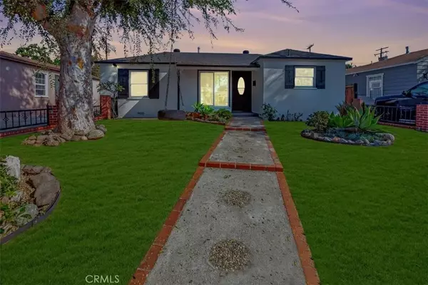 Santa Ana, CA 92703,823 N Towner