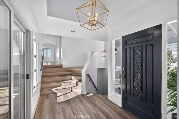 Corona Del Mar, CA 92625,928 Gardenia Way