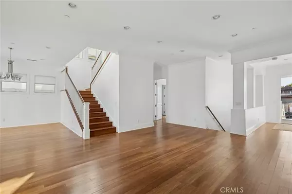 San Clemente, CA 92672,1697 Calle De Los Alamos