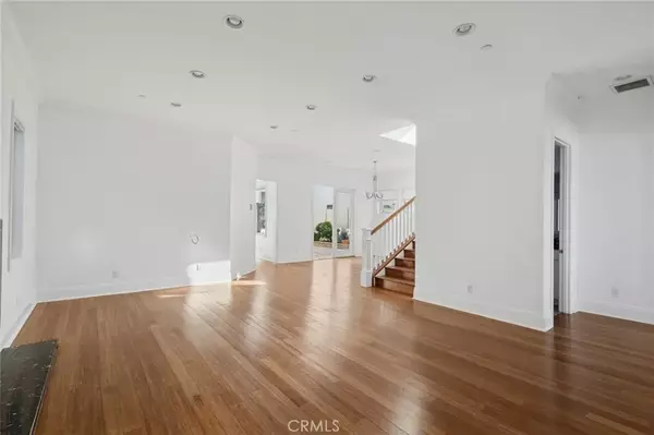 San Clemente, CA 92672,1697 Calle De Los Alamos