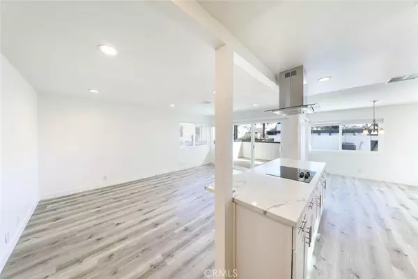 Corona Del Mar, CA 92625,503 Marguerite