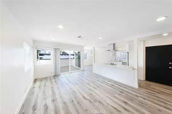 Corona Del Mar, CA 92625,503 Marguerite