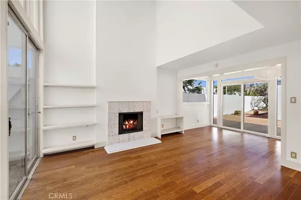 Newport Beach, CA 92663,344 Prospect