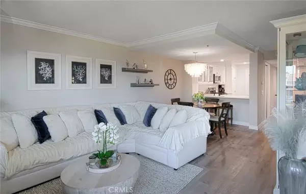 Newport Beach, CA 92663,220 Nice Lane #215