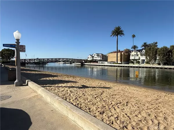 Newport Beach, CA 92661,307 Anade