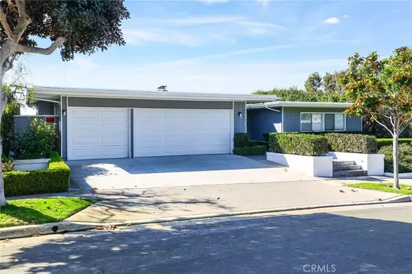 Corona Del Mar, CA 92625,2501 Blue Water