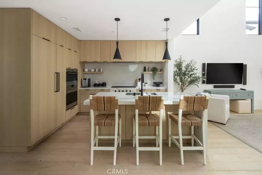 422 Larkspur Avenue, Corona Del Mar, CA 92625