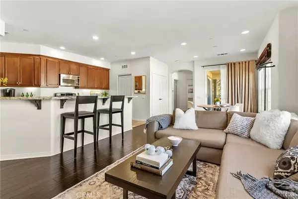 Tustin, CA 92782,1427 Montgomery