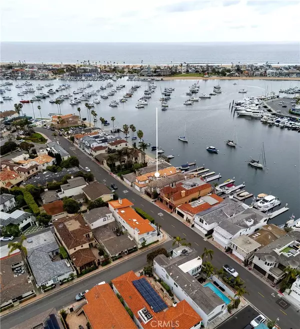 Newport Beach, CA 92663,339 Via Lido Soud
