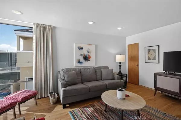 Newport Beach, CA 92662,226 Garnet Avenue