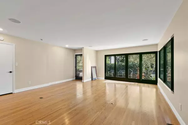 Corona Del Mar, CA 92625,313 Larkspur