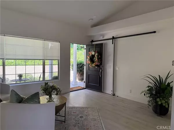 Aliso Viejo, CA 92656,23412 Pacific Park Drive #19C