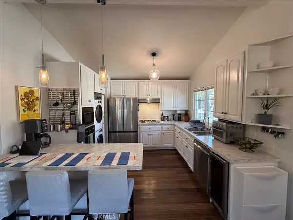 Huntington Beach, CA 92646,8372 Hillhead Drive