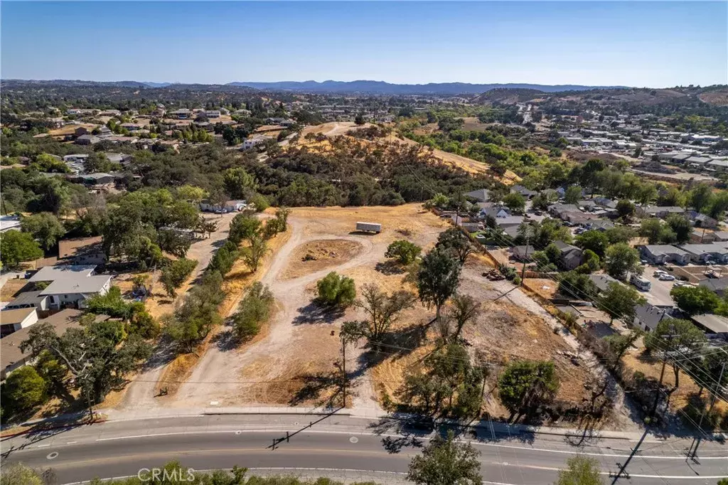Paso Robles, CA 93446,420 Creston