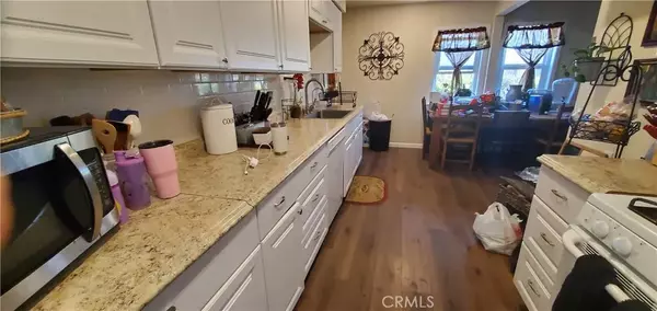 Lompoc, CA 93436,527 N B Street