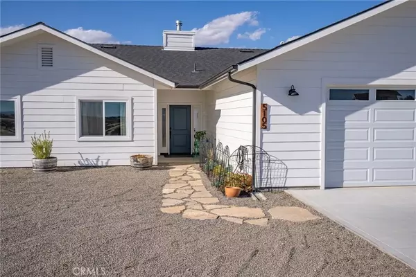 Paso Robles, CA 93446,5105 White Tail Place