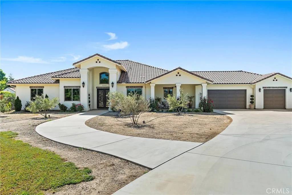 18205 Walnut Avenue, Atascadero, CA 93422
