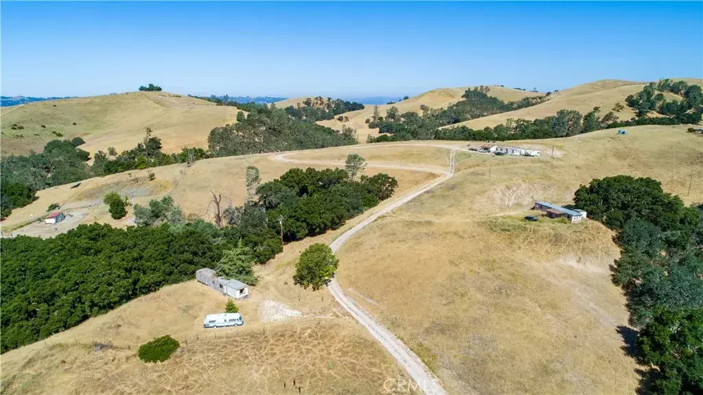 7420 Old Adobe, Templeton, CA 93465