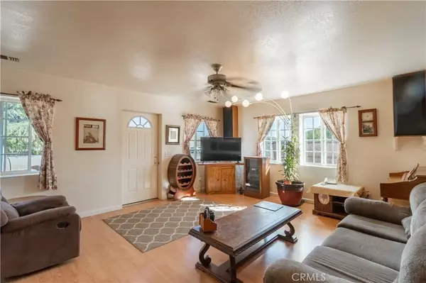 Shandon, CA 93461,980 We Centre Street