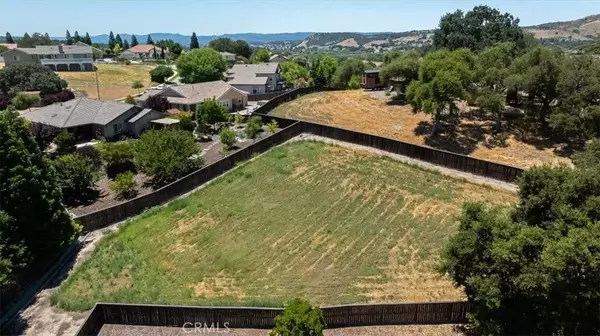 Paso Robles, CA 93446,609 Navajo