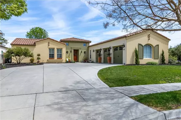 941 Vista Cerro Drive, Paso Robles, CA 93446