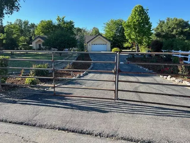1090 Jordan Lane, Templeton, CA 93465