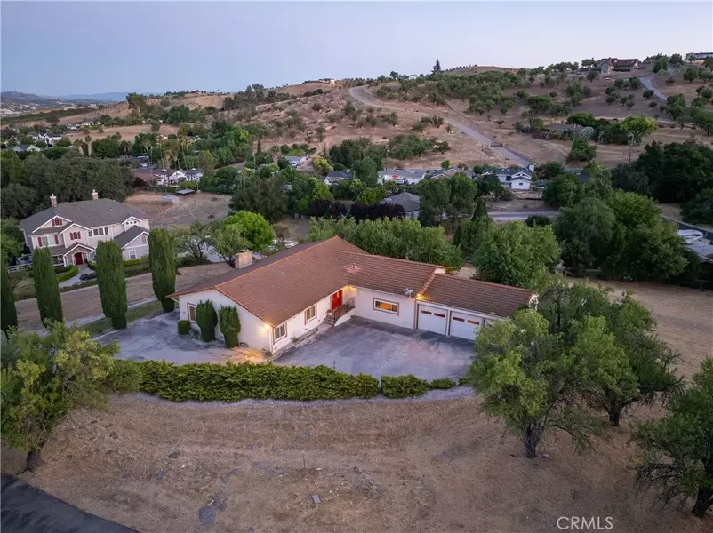 87 Hilltop Drive, Paso Robles, CA 93446