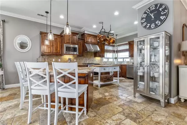 Paso Robles, CA 93446,98 Nutwood Circle