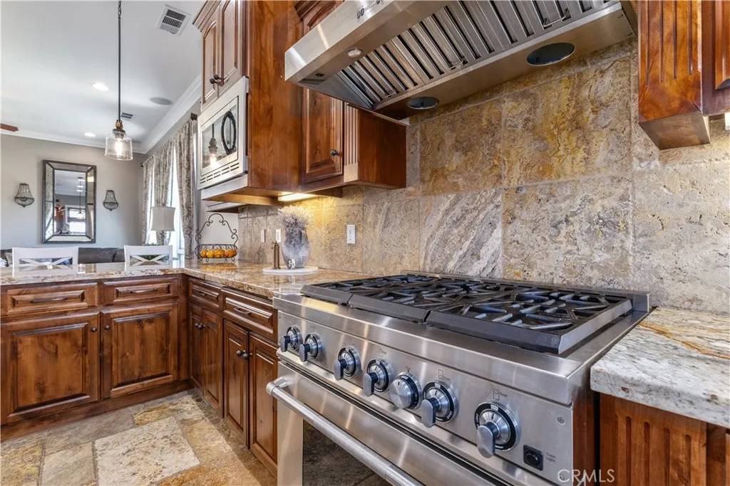 Paso Robles, CA 93446,98 Nutwood Circle