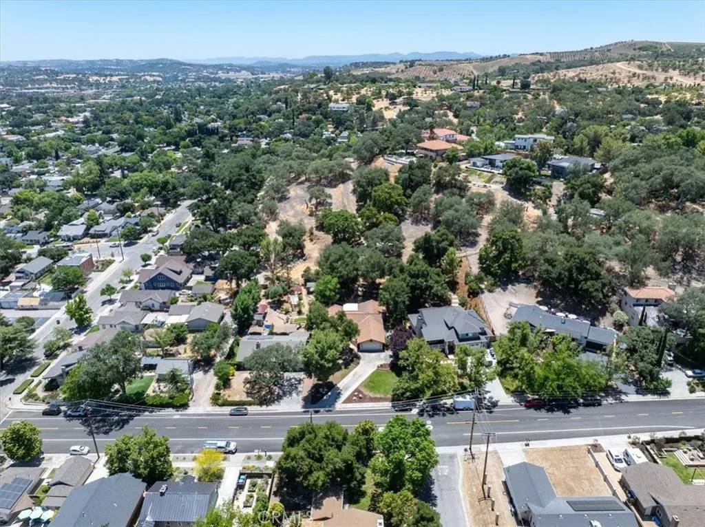 Paso Robles, CA 93446,138 15th Street